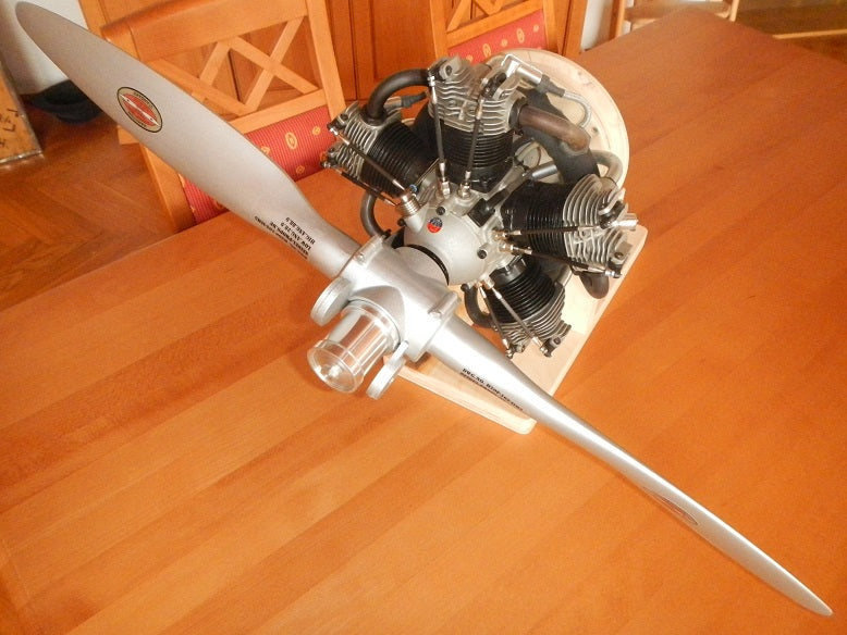 Seidel Museum Scale Flying Props